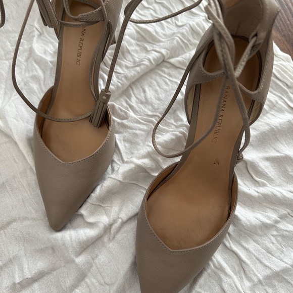 Banana Republic Madi Ankle Wrap High Heels in Grey Taupe - Picture 6 of 7